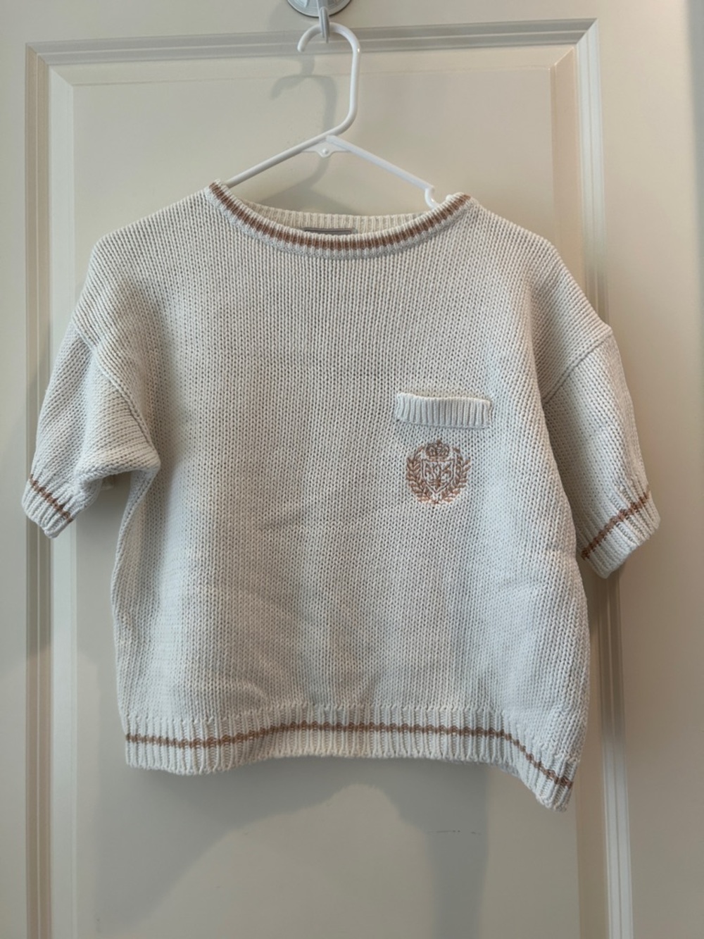 Covers women’s Cream Short-Sleeve Knit Boxy Sweater w/ Tan Trim short sleeves M